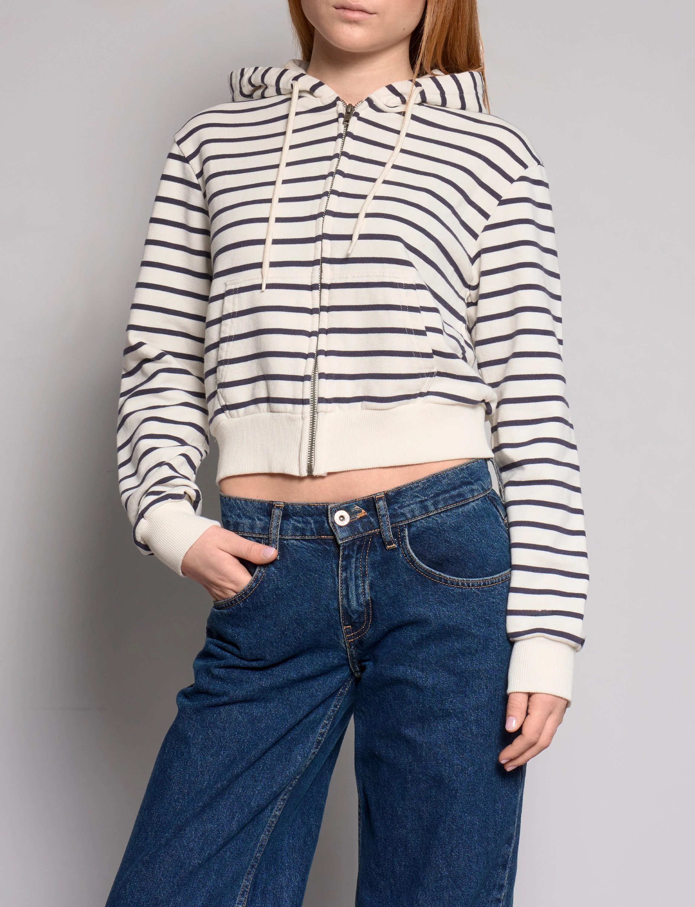Felpa a righe crop con zip
