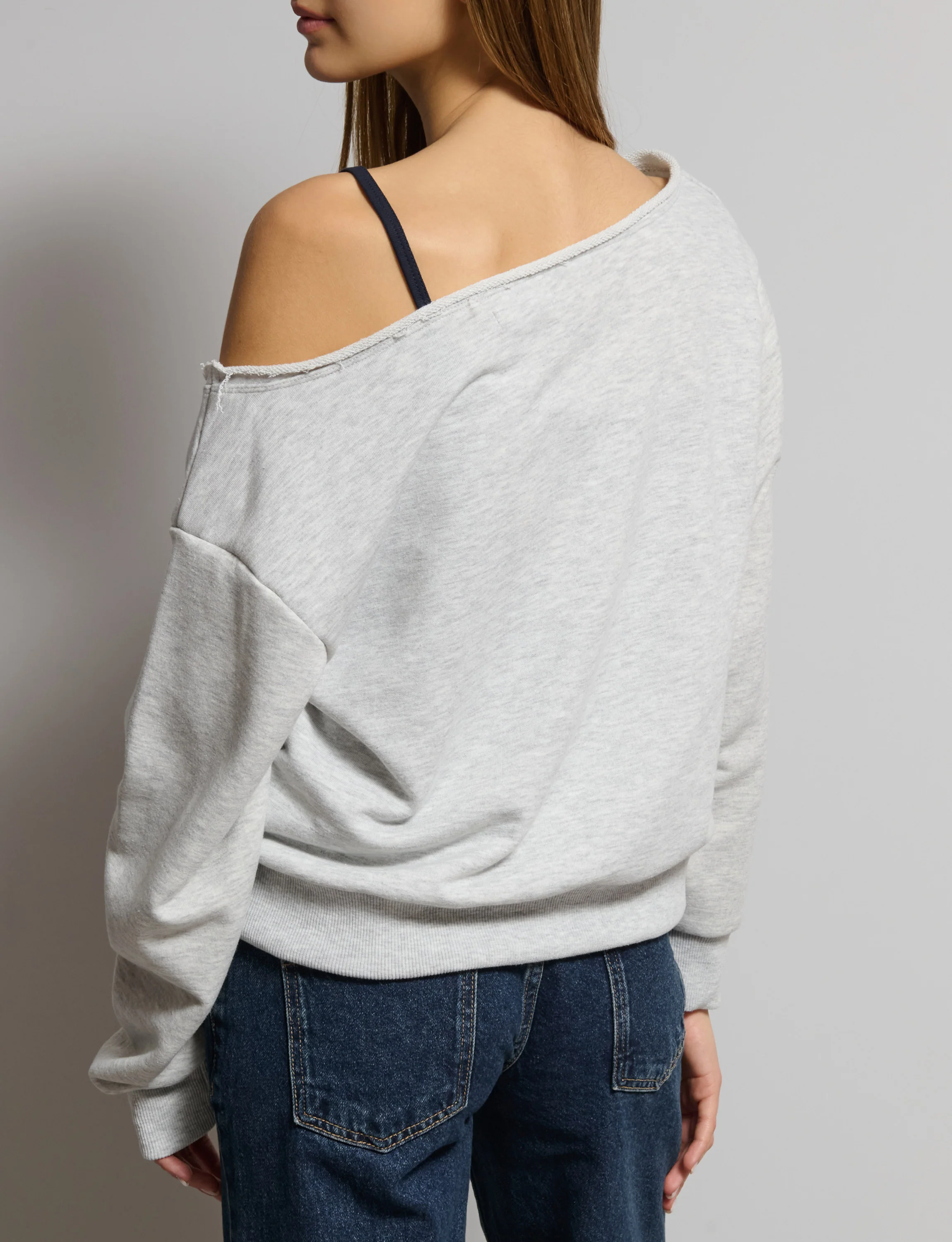Felpa offshoulder con stampa saetta - Image 4