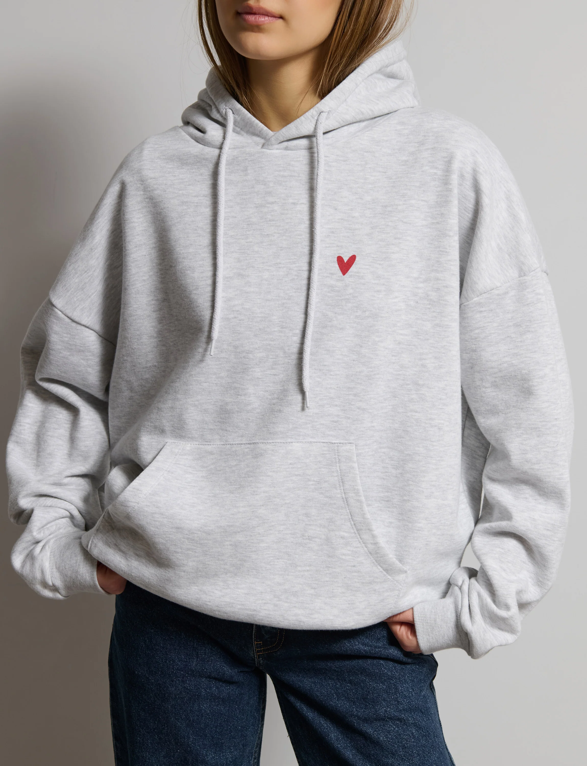 Felpa oversize unisex MI AMORE grigia - Image 2