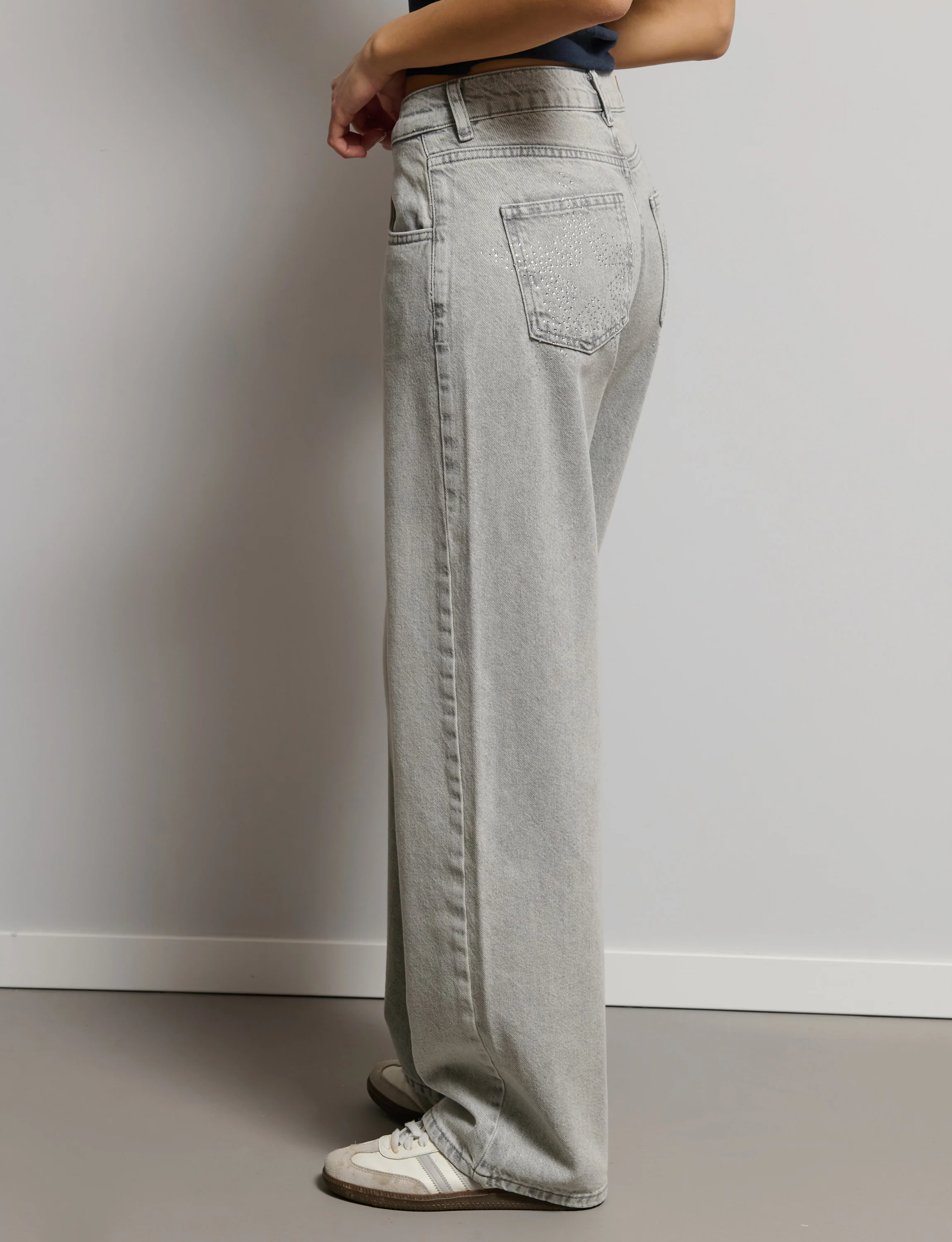 Jeans dritto con strass - Image 4