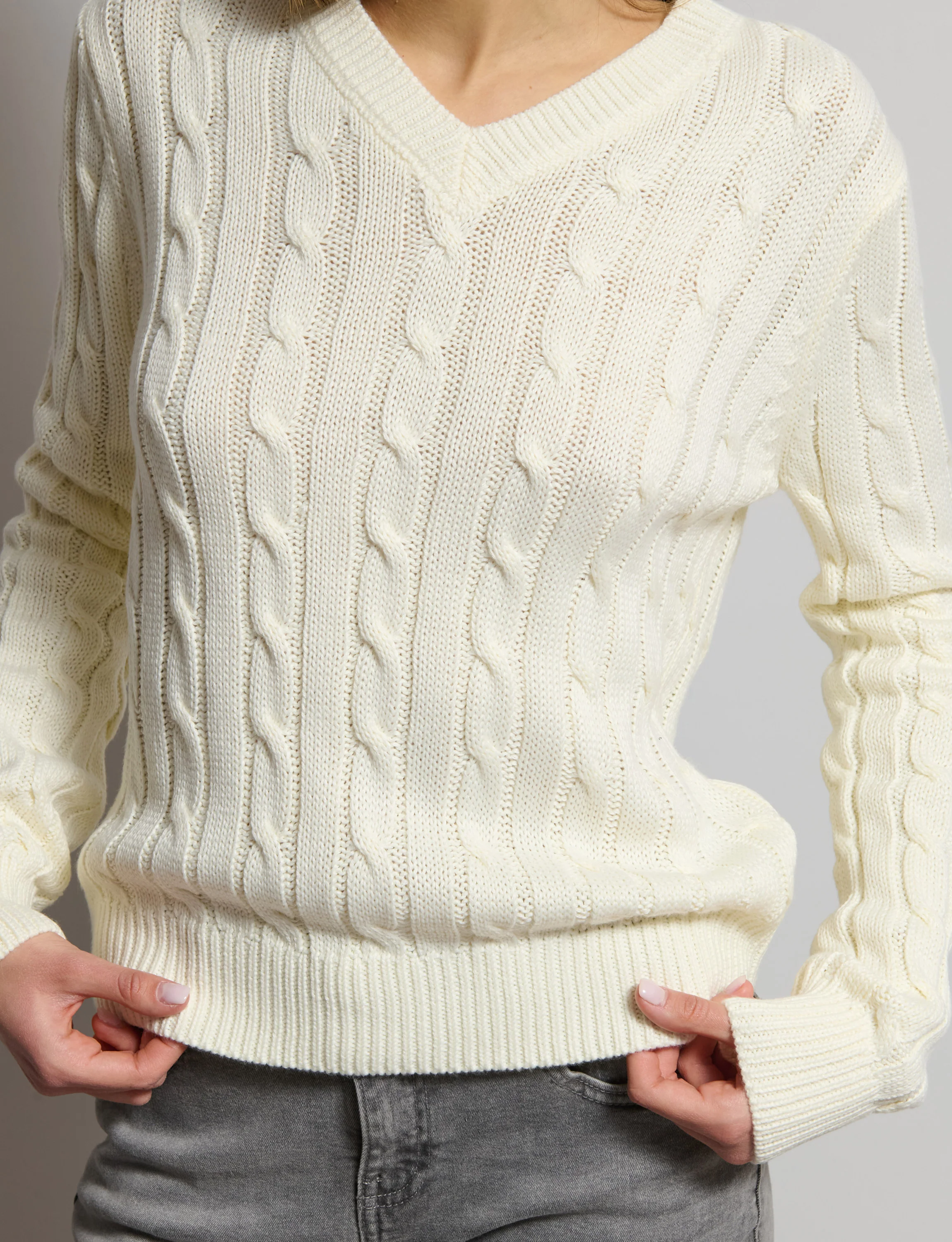 Maglione bianco a trecce - Image 3