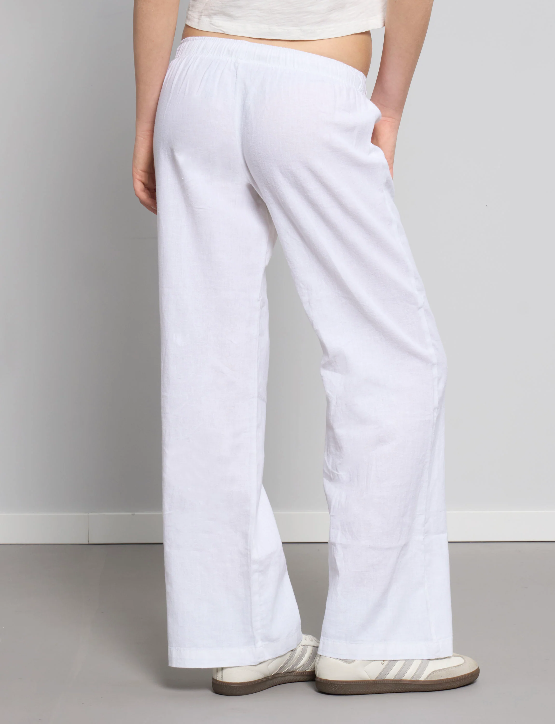 Pantalone in lino bianco a gamba ampia - Image 3