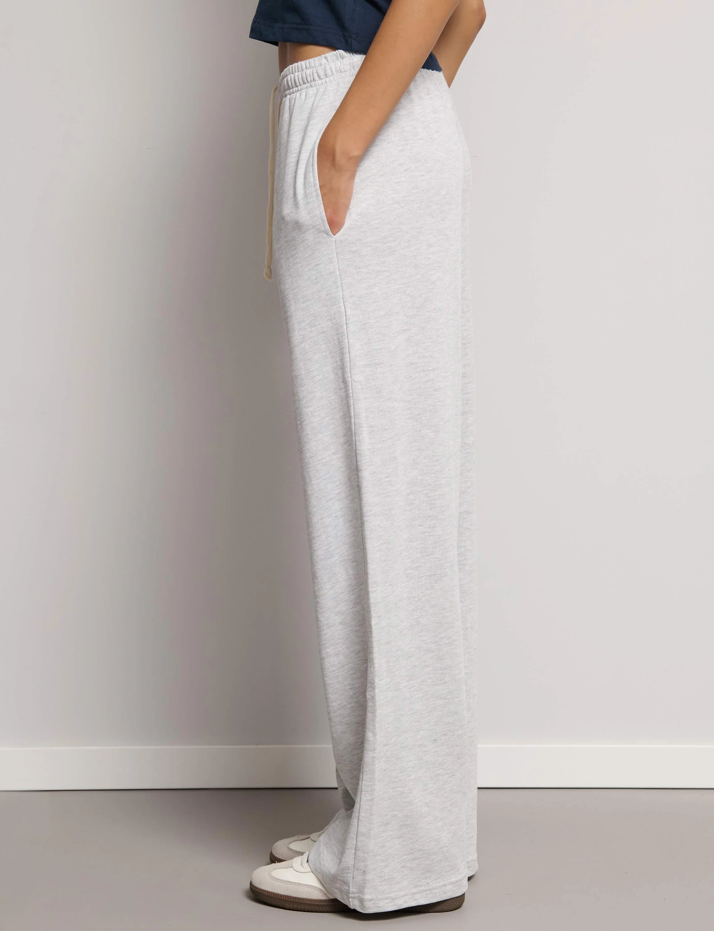 Pantalone tuta grigio a gamba ampia - Image 3