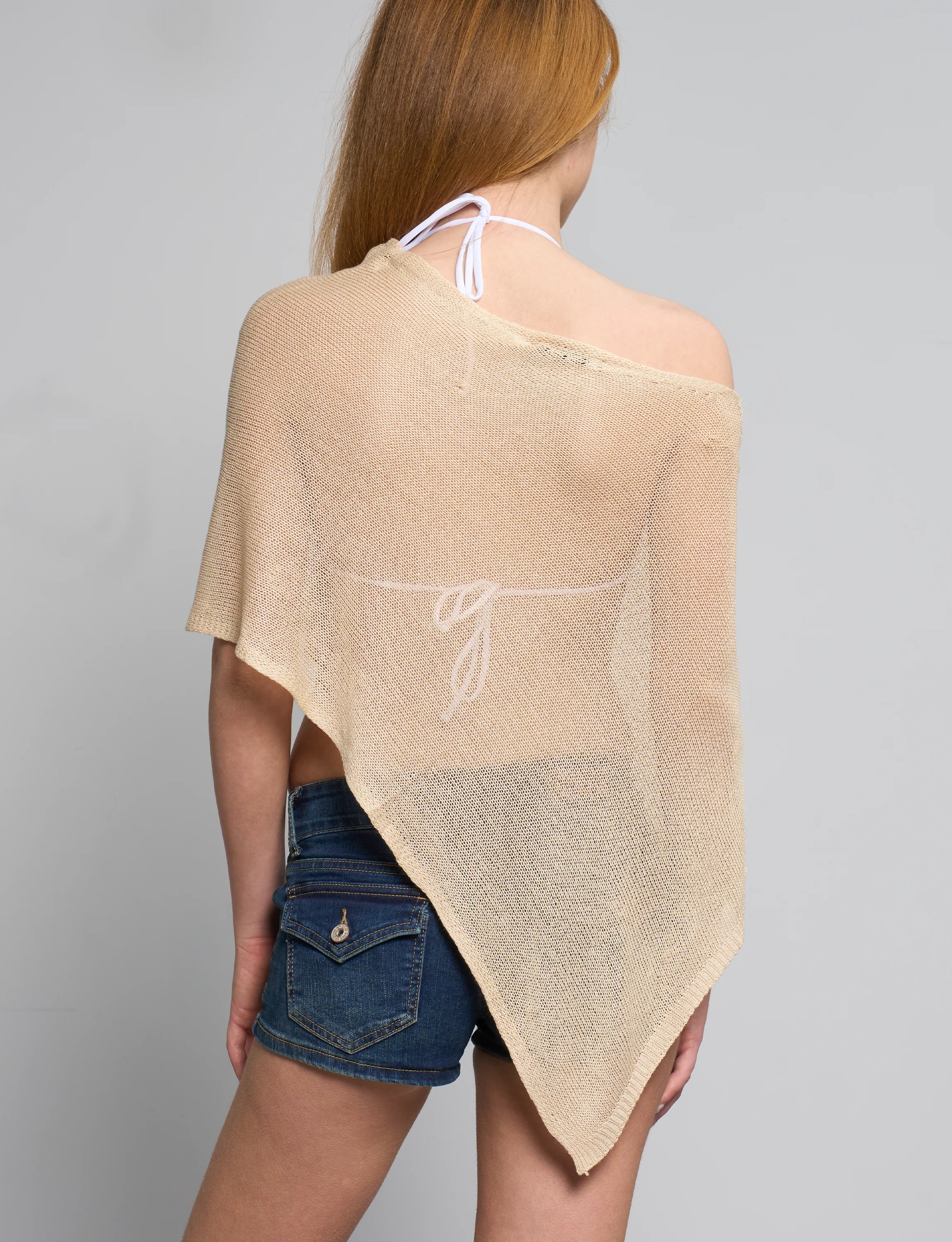 Poncho beige in maglia leggera - Image 4