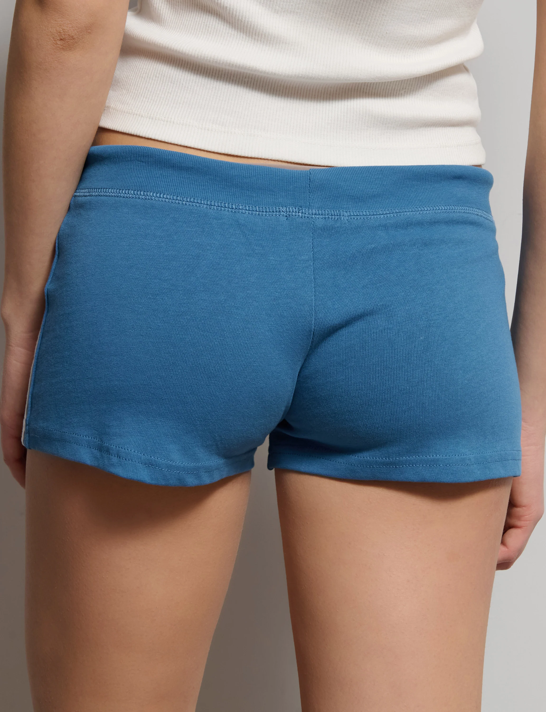 Short azzurro in jersey con righe laterali e stampa 9 - Image 3