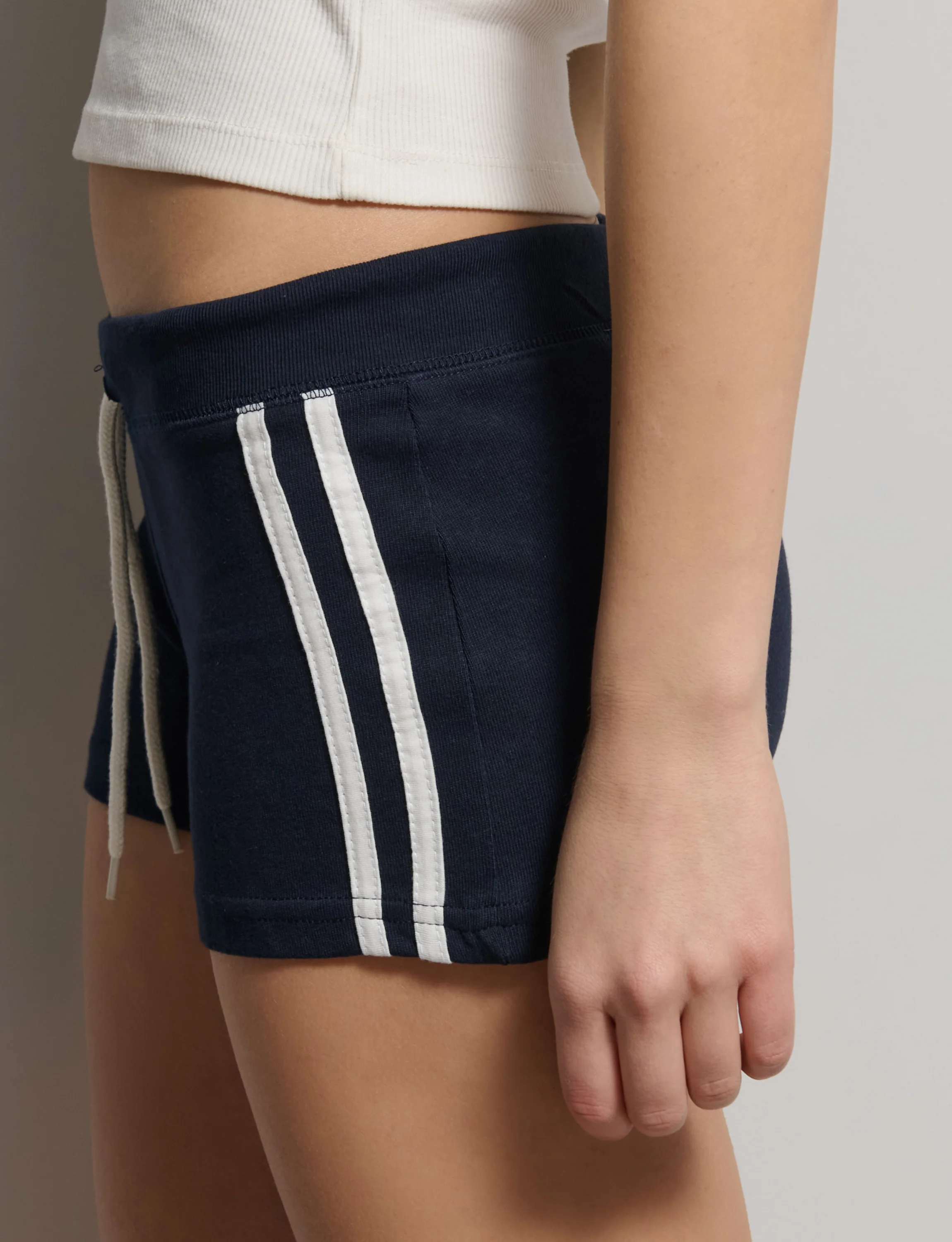 Short blu navy in jersey con righe laterali - Image 2