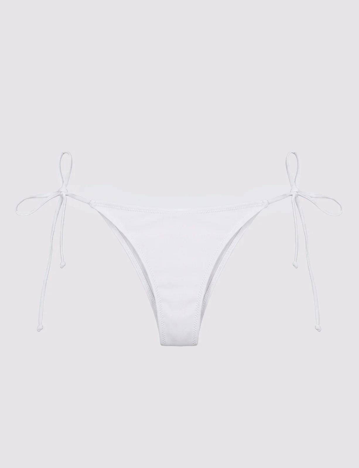 Slip bikini bianco con arricciatura