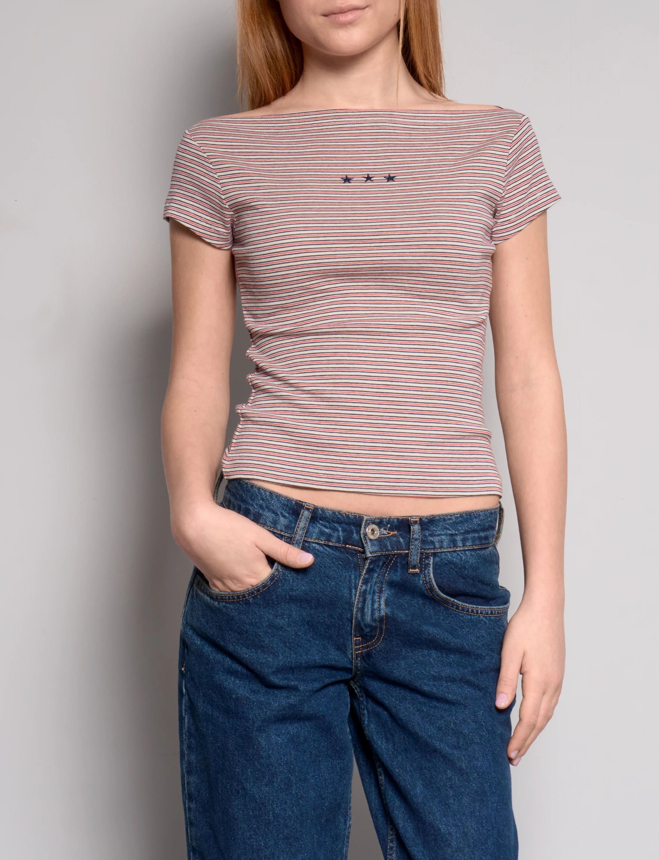 T-shirt a righe con scollo a barca e stelle ricamate - Image 2