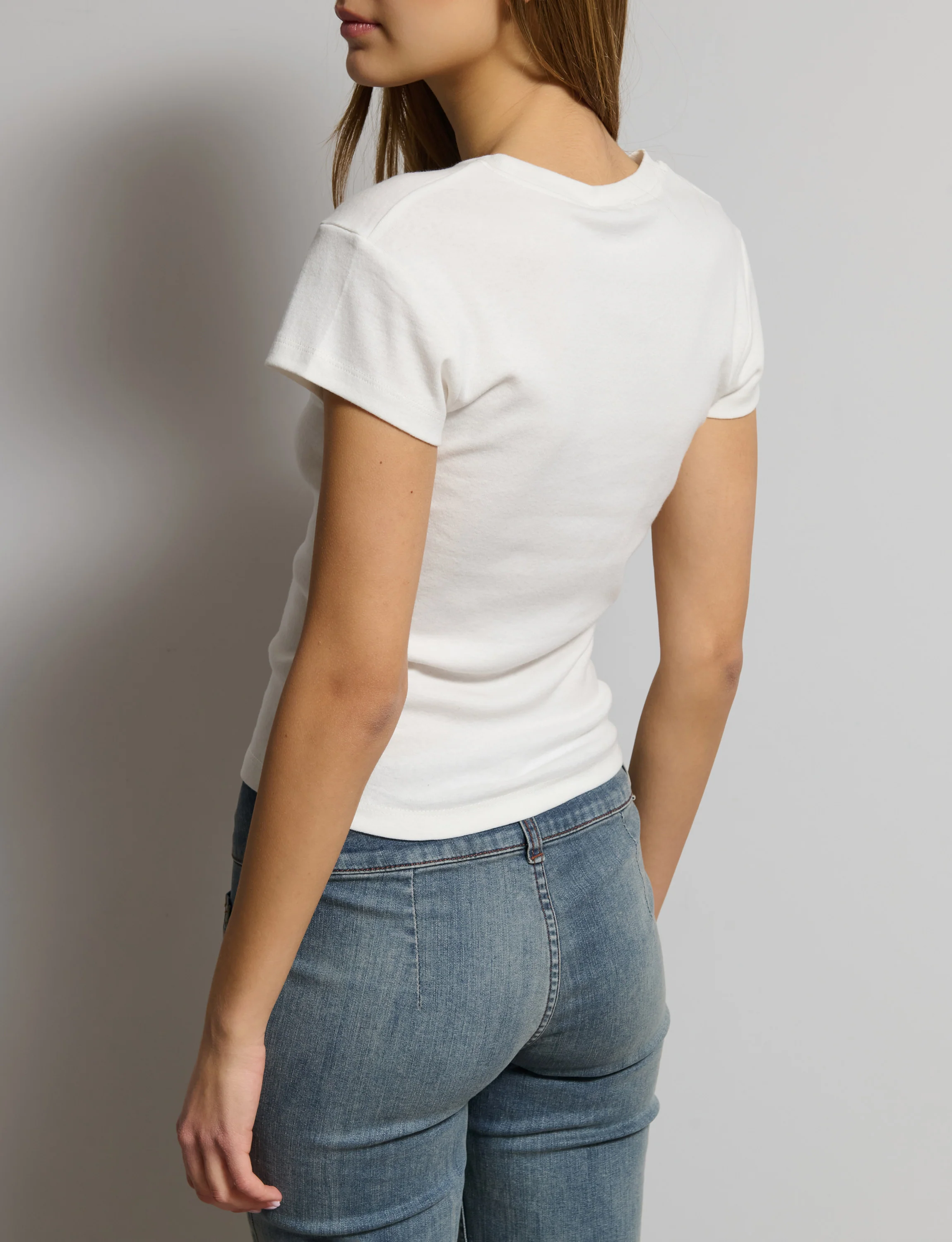 T-shirt panna con scritta “Capricciosa“ - Image 4