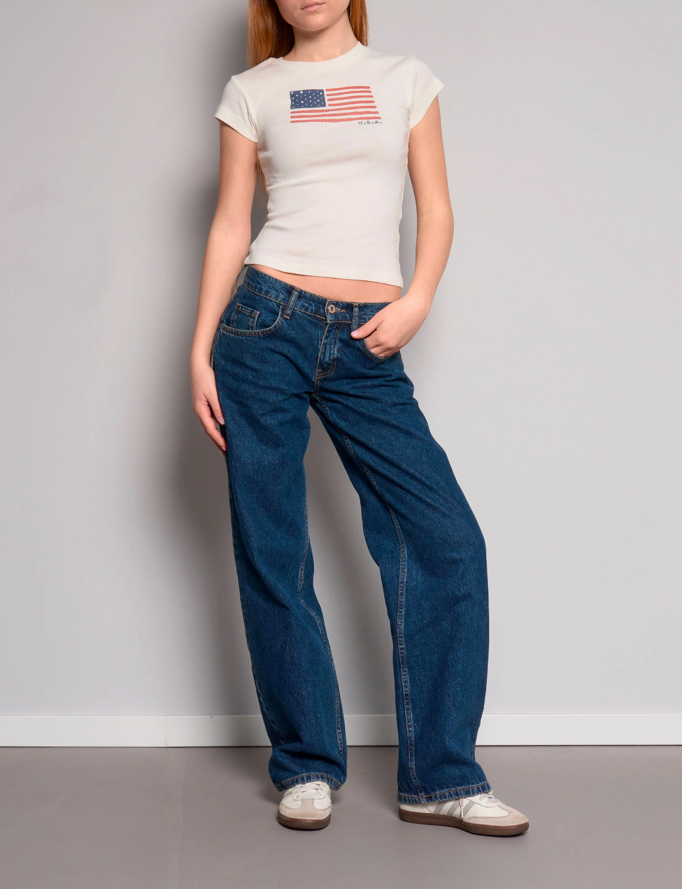 T-shirt bianca con bandiera USA - Image 5
