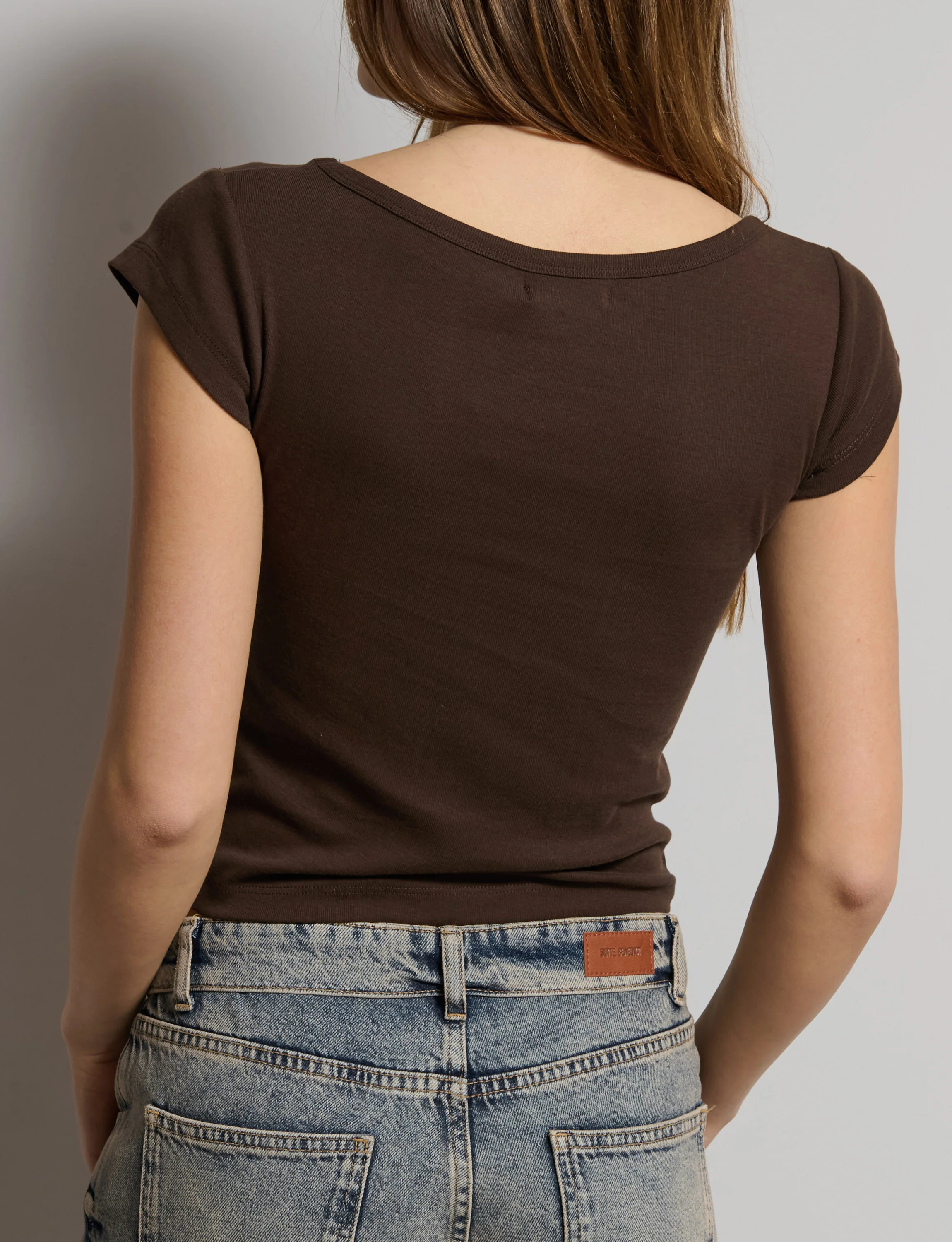 Top doppio marrone con pizzo - Image 3