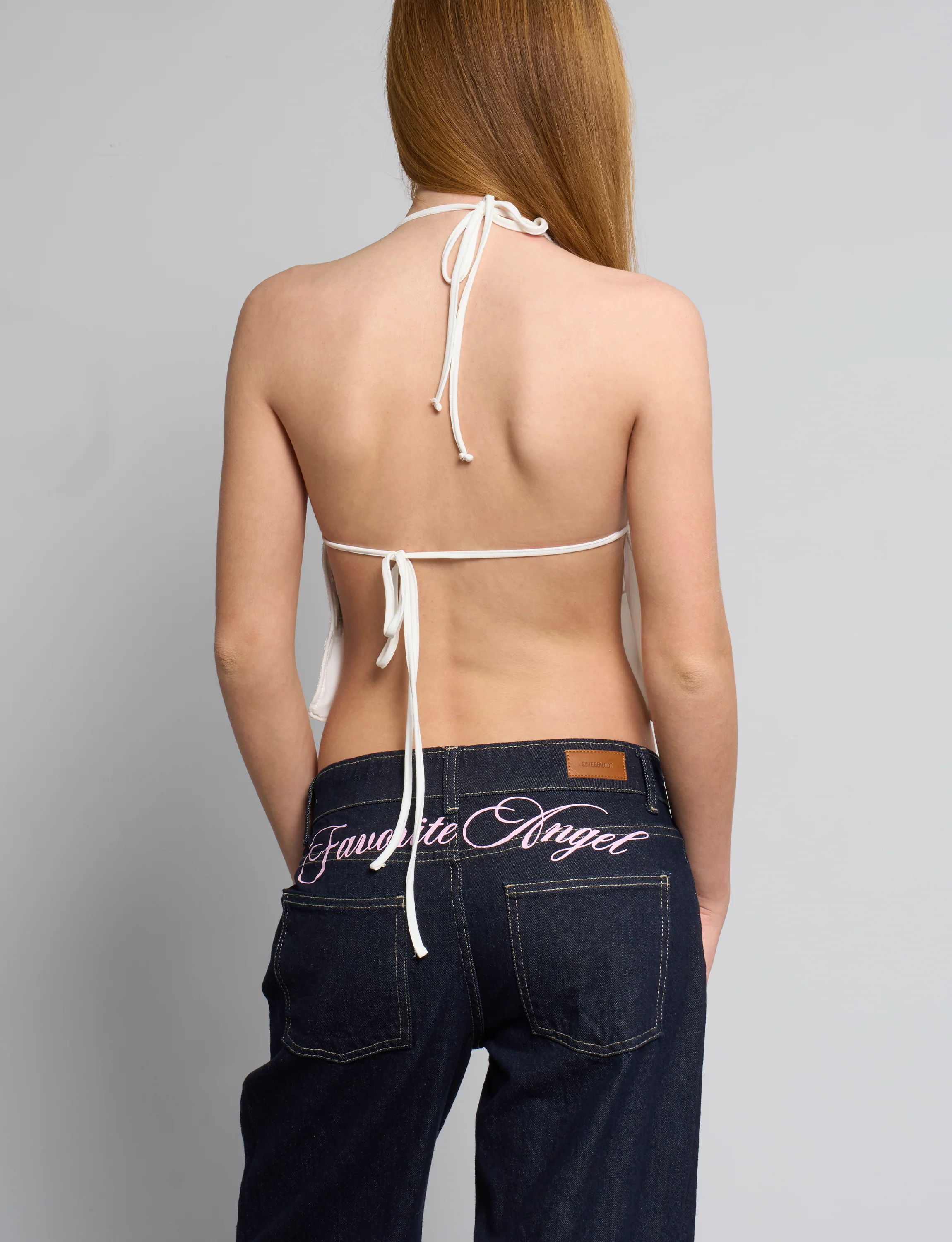 Top bianco in paillettes con schiena scoperta - Image 3
