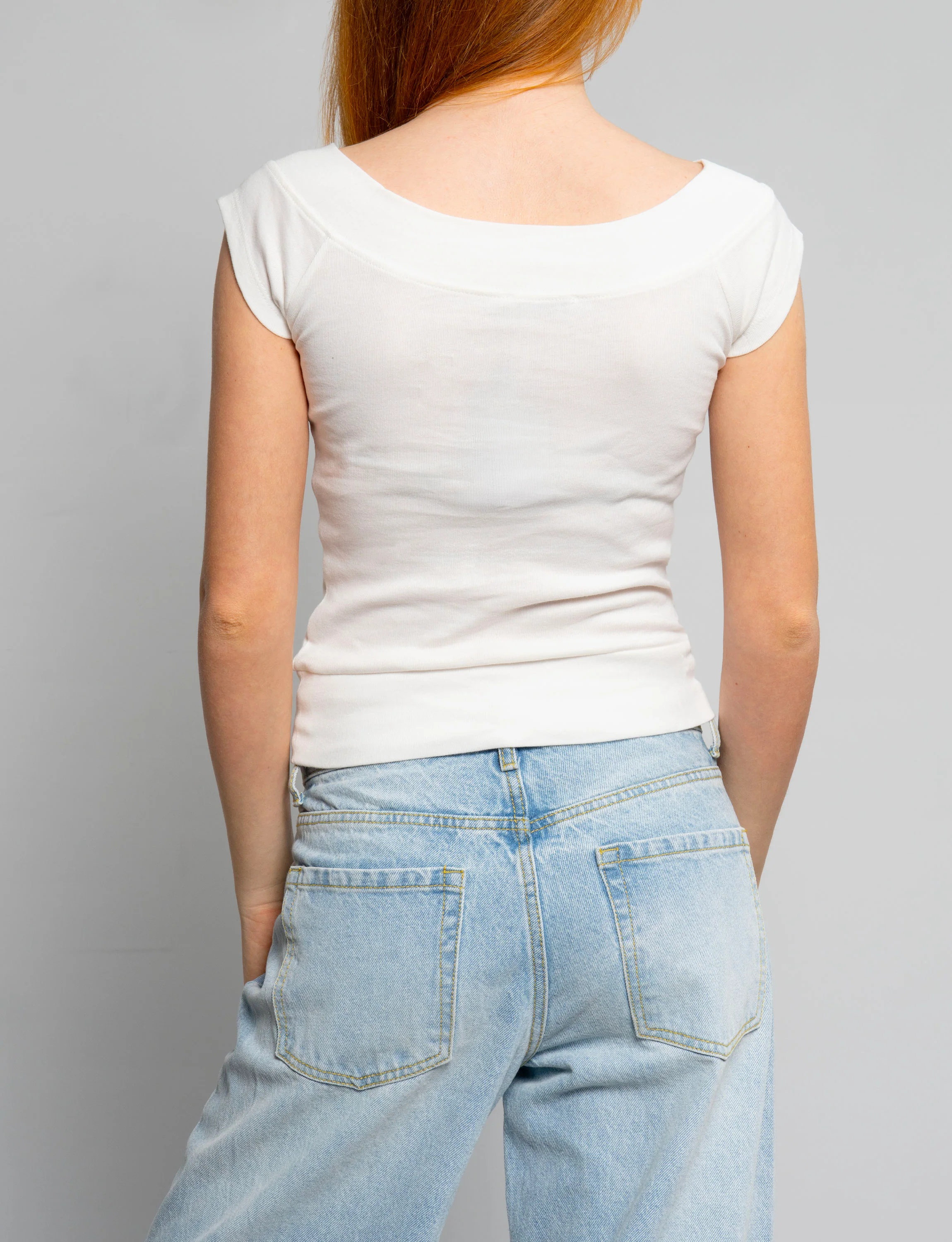 T-shirt panna con scollo a barca e scritta “Angel“ - Image 3
